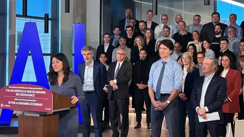 Valérie Pisano s'exprimant lors d'une annonce du gouvernement du Canada.