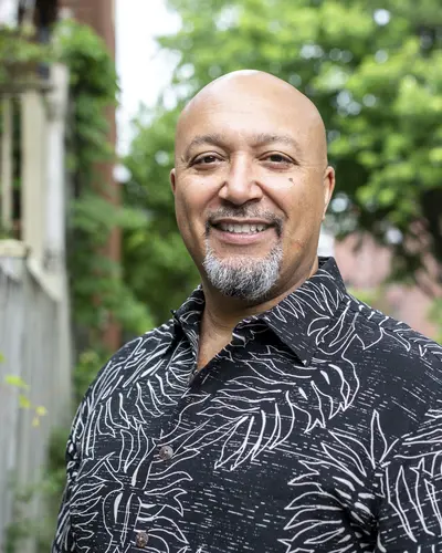 Picture of jason Edward Lewis