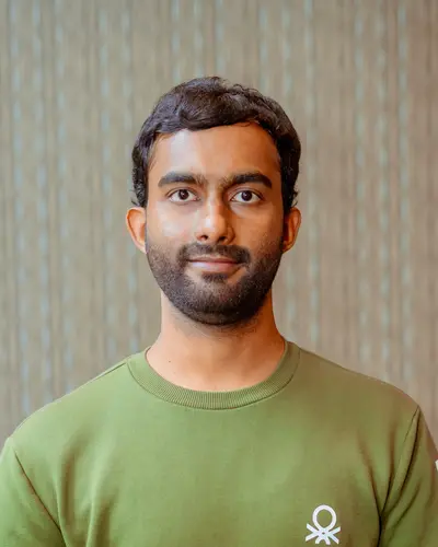 Portrait de Nikhil Vemgal