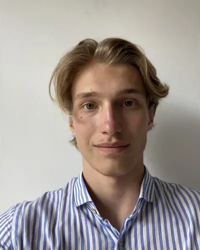 Portrait de Tom Stanic