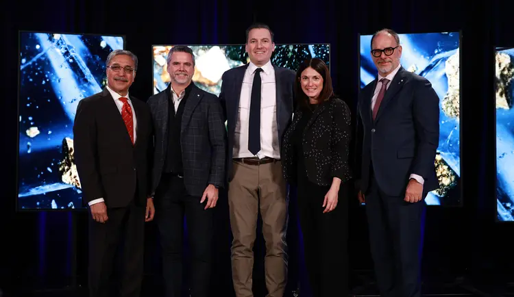 Group picture of vice president of McGill university, Chris Arsenault, Evan Solomon, Valerie Pisano and M. Jutras